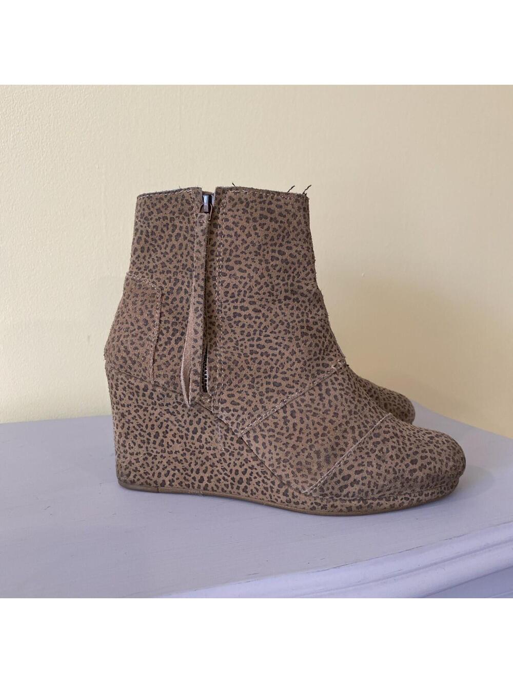Tom’s  Leopard Print Wedge Shoe, 10 W
